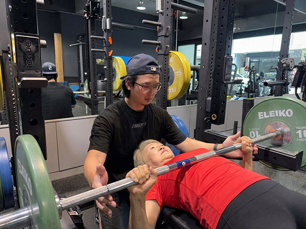 肌進分子-健身環境-健身器具-健肌進分子-健身案例-廖景彥-健身教練-私人教練-增肌減脂-銀髮族訓練-老人肌力訓練-體態雕塑-私人健身房-健身房身教練-私人健身房-不綁約健身房-體態雕塑-增肌減脂