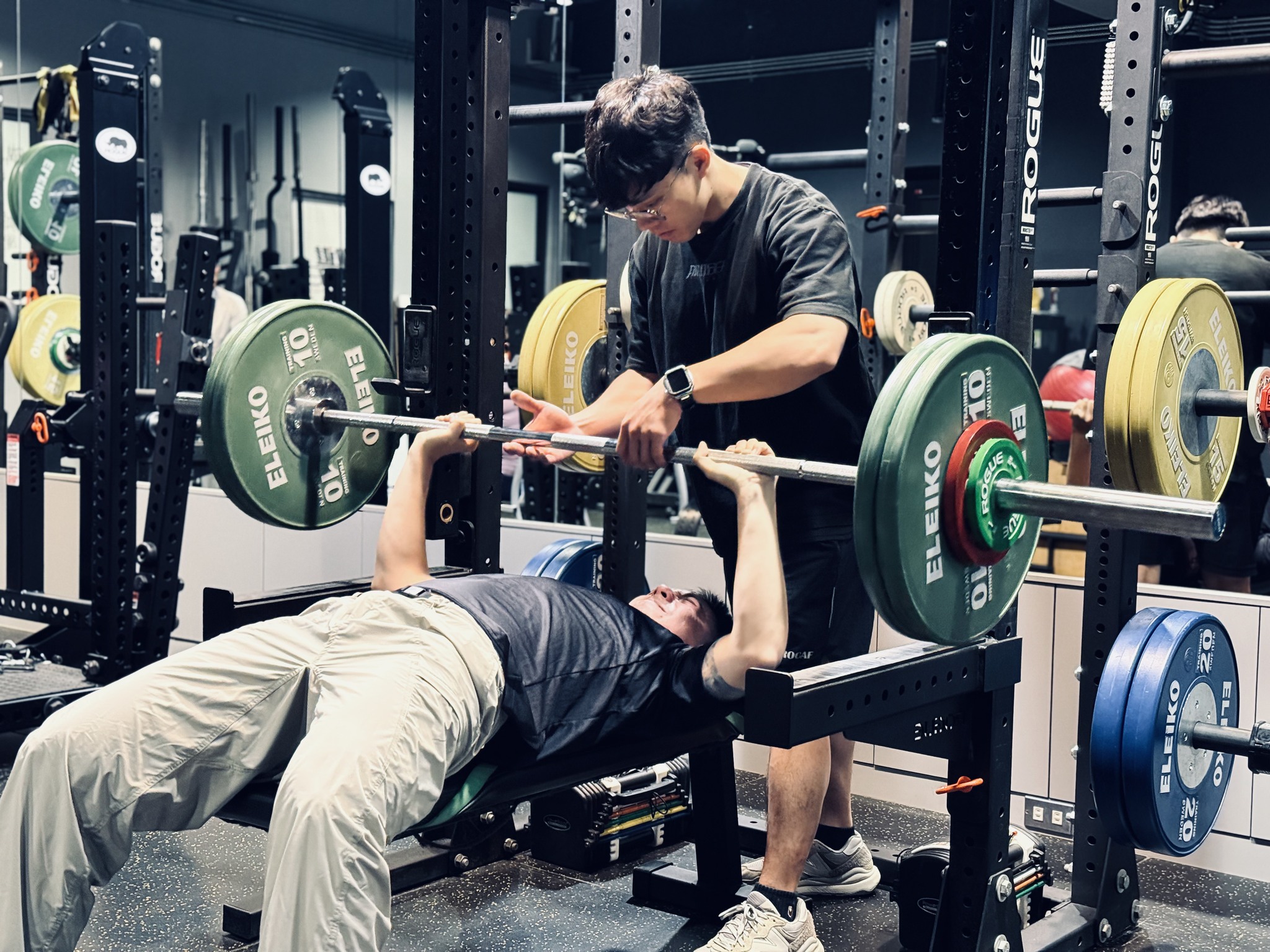 肌進分子-健身環境-健身器具-健身教練-私人健身房-不綁約健身房-體態雕塑-增肌減脂-舉重訓練'-重量訓練